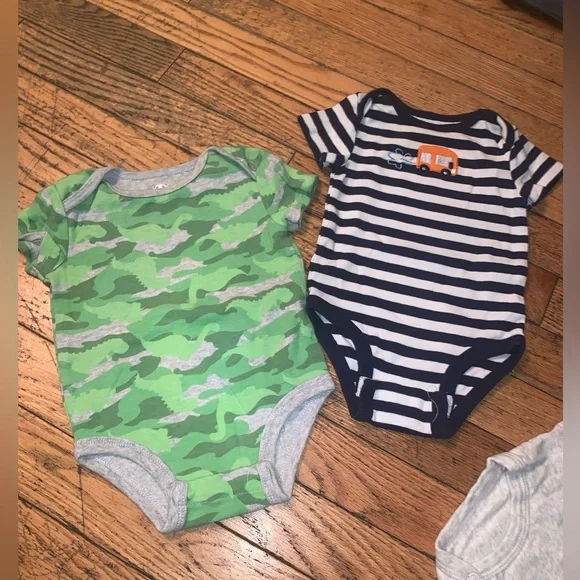 3-6m boy and 6-12m boy baby clothes bundle - Picture 5 of 15